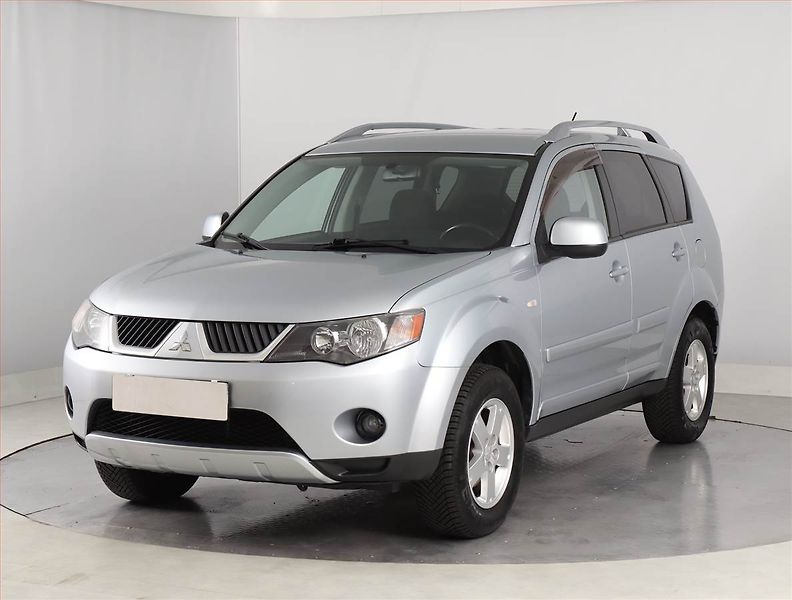 Mitsubishi Outlander (2009) 2.4 MIVEC, LPG, Tempomat - fotka 2 z 19