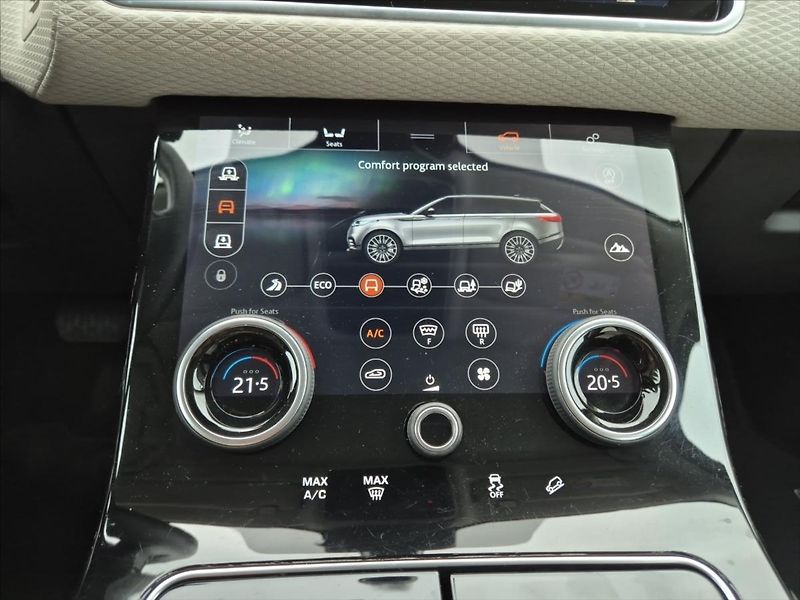 Land Rover Range Rover Velar 3,0 D300 SE AT AWD - fotka 17 z 19