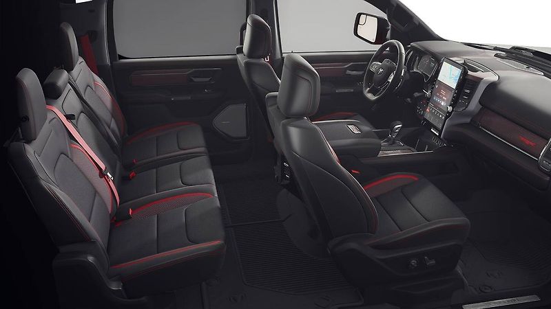 RAM 1500 (2027) 6.2 V8 787k TRX - fotka 7 z 8