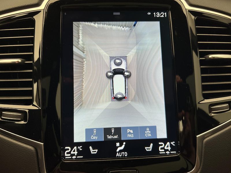 Volvo XC90 B5 AWD INSCRIPTION AUT - fotka 32 z 48