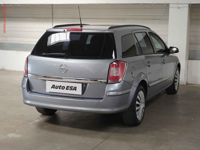 Opel Astra (2007) 1.6i, ČR, AC - fotka 6 z 18