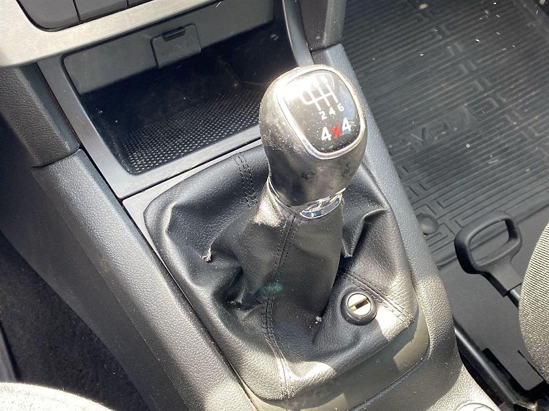 Škoda Yeti (2012) 2.0 TDI 4x4 Elegace+ - fotka 14 z 28