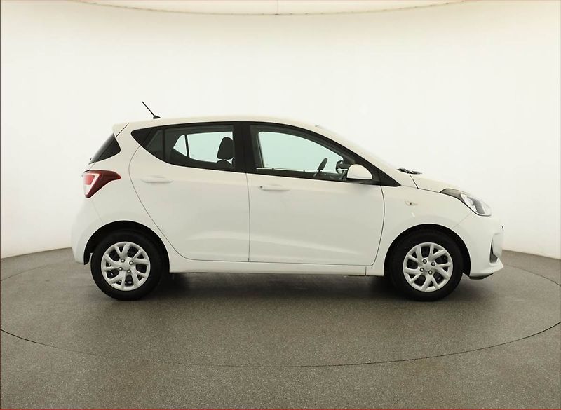 Hyundai i10 (2019) 1.0, ČR,1.maj, Serv.kniha - fotka 6 z 12