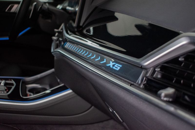 BMW X5 30d xD ///M*ZÁRUKA 9/27*7míst* - fotka 58 z 74