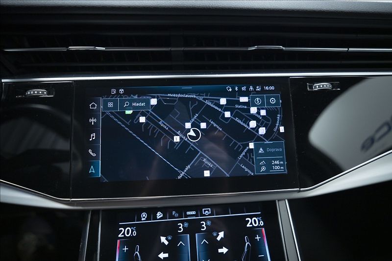 Audi Q7 3,0 TDI QUATTRO S-LINE ČR - fotka 31 z 45