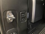 Land Rover Defender (2026) OCTA P635 AWD AUT - náhled 75