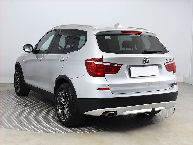 BMW X3 (2013) xDrive20d, 4X4, Automat - fotka 4 z 19