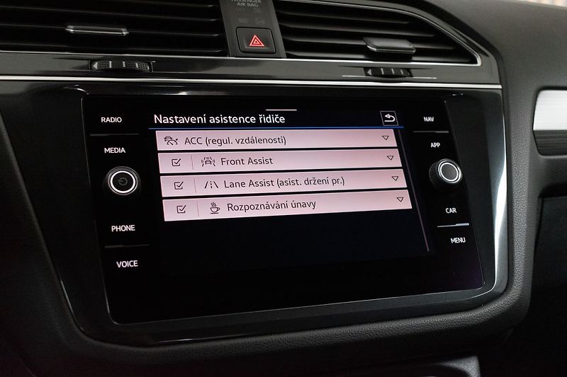 Volkswagen Tiguan Allspace 1.5 TSI DSG*VIRTUAL*DPH*ČR 1.M - fotka 27 z 44