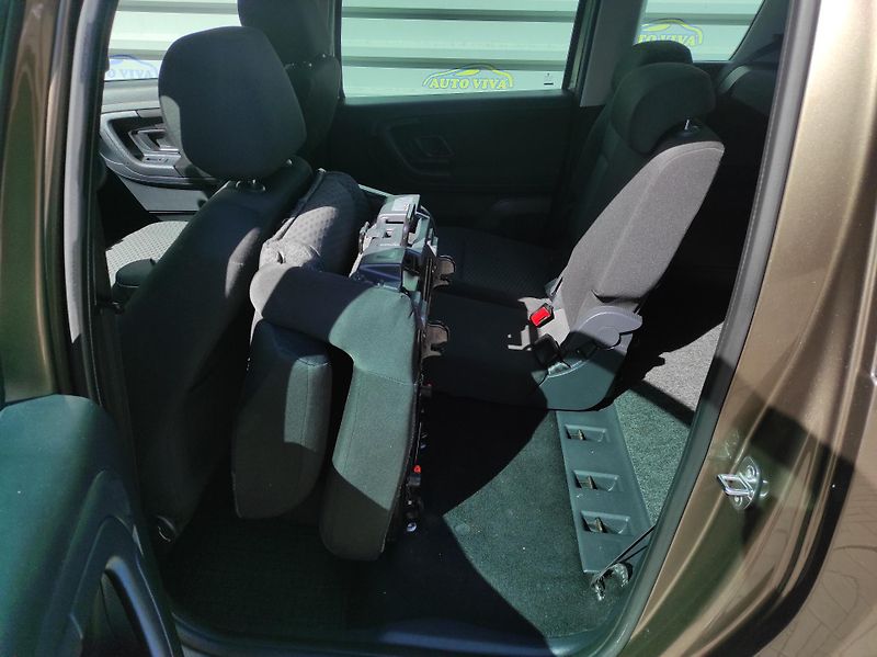 Škoda Roomster 1,2TSi 63kW,ČR,Tempomat,TZ - fotka 10 z 37