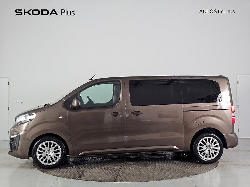 Peugeot Traveller (2017) 2.0HDi 130kW 8AT 8MÍST - fotka 3 z 30