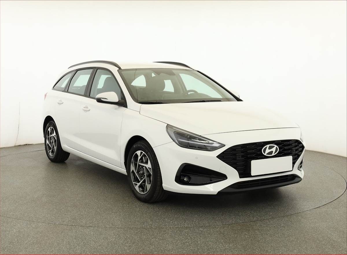 Hyundai i30 Smart 1.0 T-GDI, ČR,1.maj