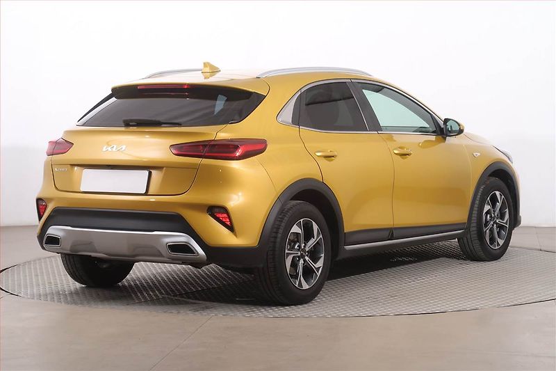 Kia XCeed (2022) 1.5 T-GDI, Serv.kniha - fotka 5 z 20