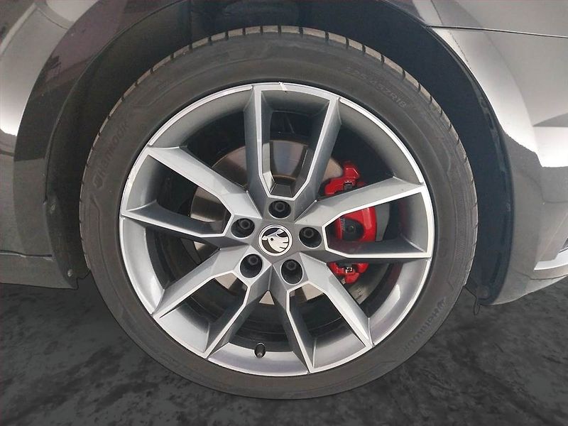 Škoda Octavia (2018) RS 2.0 TDI, Automat - fotka 15 z 22