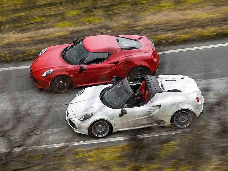 Alfa Romeo 4C Spider.