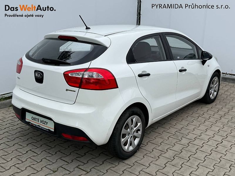 Kia Rio (2013) 1.25 CVVT 63 kW Active - fotka 2 z 21
