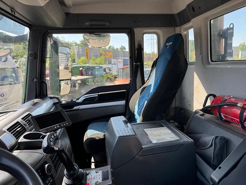MAN TGS (2014) 35.480 8x4 JNK EURO 6 - fotka 9 z 12