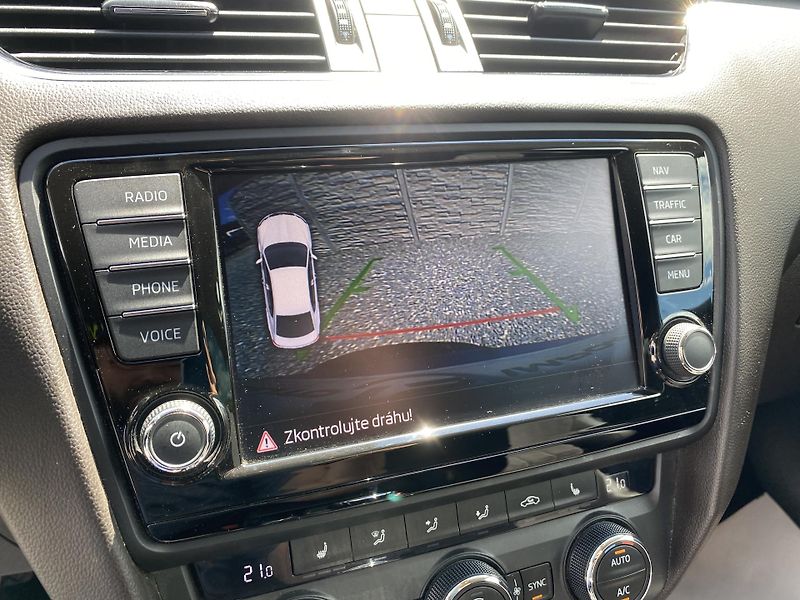Škoda Octavia 2.0TDi L+K CZ WEBASTO 4x4 - fotka 161 z 165
