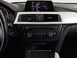BMW Řada 3 (2013) 318 d, Serv.kniha, Tempomat - náhled 12