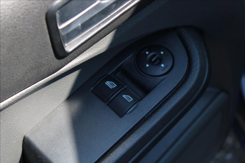 Ford C-MAX 1,8 TDCi  STK 7/2027, KLIMA - fotka 14 z 20