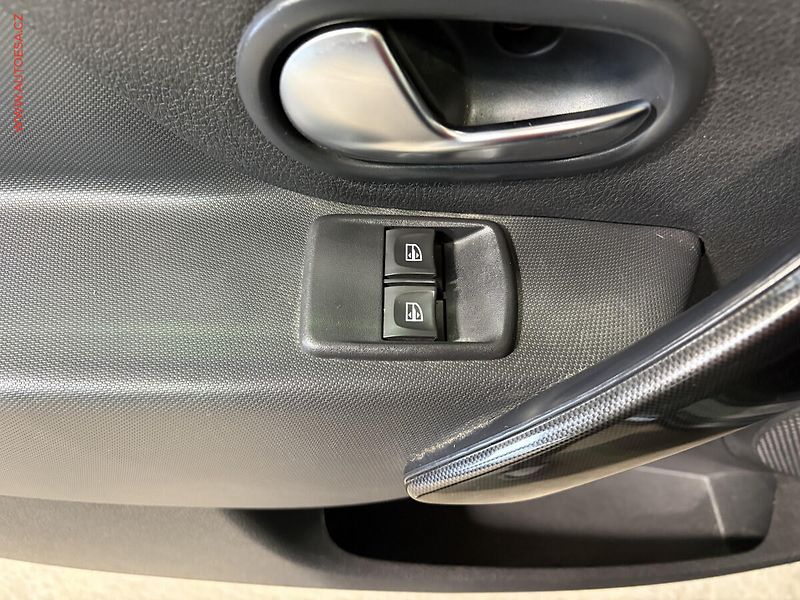 Dacia Logan (2019) 1.0 SCe MCV, 2.maj,ČR, Tažné - fotka 12 z 14