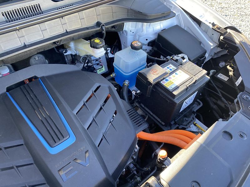 Hyundai Kona EV 100KW - 1xMAJ - DPH - TOP - fotka 48 z 50