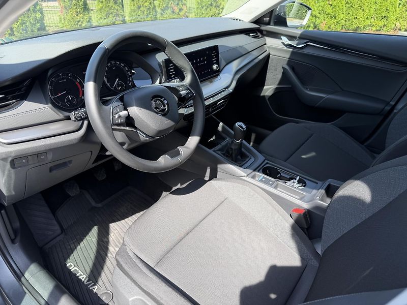 Škoda Octavia (2024) 1.5 tsi 110 kw - fotka 15 z 20
