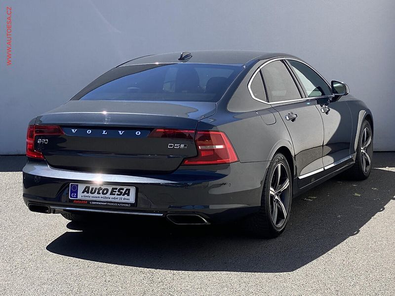 Volvo S90 (2017) 2.0 D5 AWD, ČR, Inscription - fotka 4 z 19