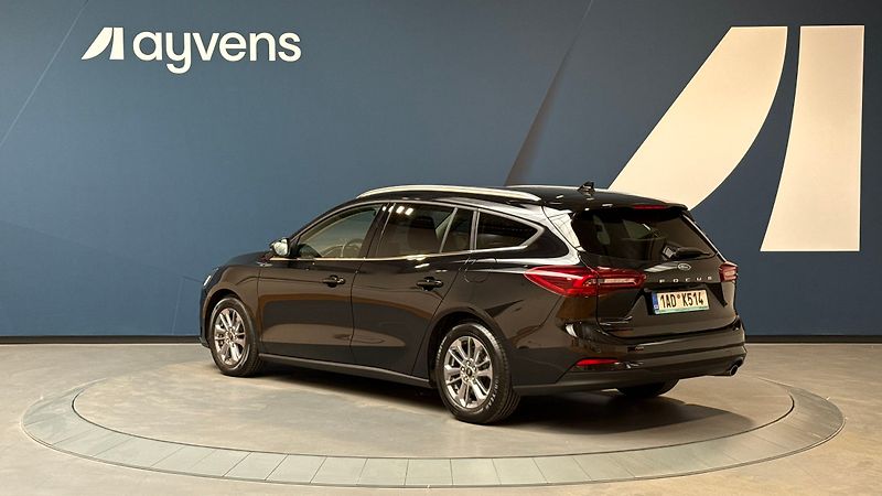 Ford Focus 1.0 EcoBoost mHEV 114kW Titani - fotka 3 z 12