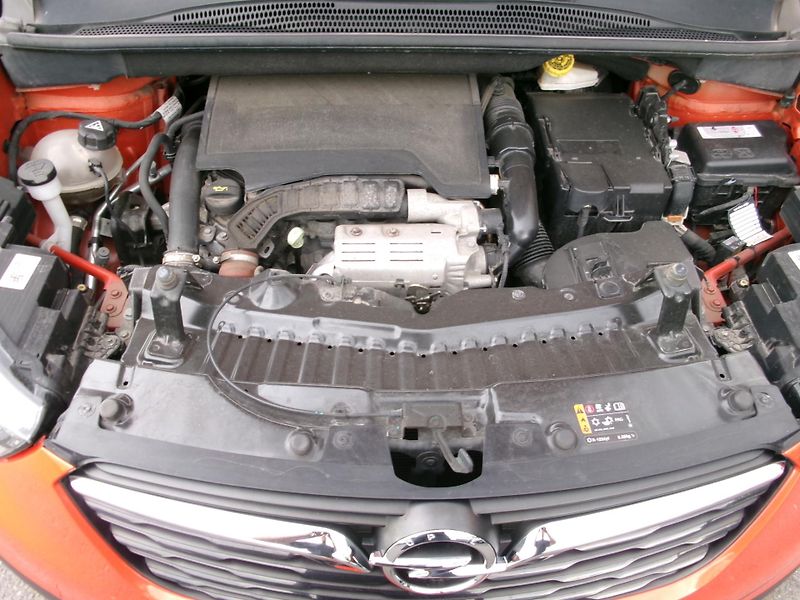 Opel Crossland X (2020) 1,2 PT MAN ČR 1.MAJ - fotka 26 z 26