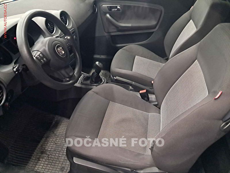 Seat Ibiza (2007) 1.4i, AC, STK4/28 - fotka 3 z 3