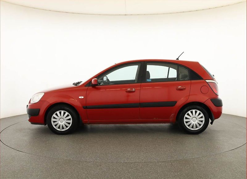 Kia Rio (2007) 1.4 16V, nová STK, Tažné - fotka 3 z 11