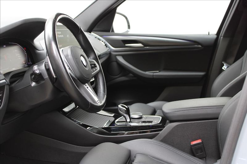 BMW X3 20d xDrive/M-Paket/Tažné - fotka 11 z 39
