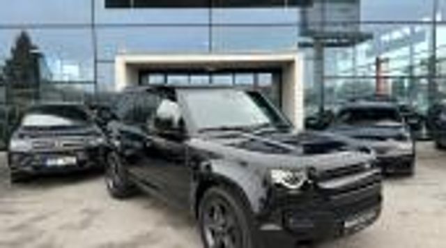 Land Rover Defender 110 D300 X-Dynamic SE - fotka 2 z 18
