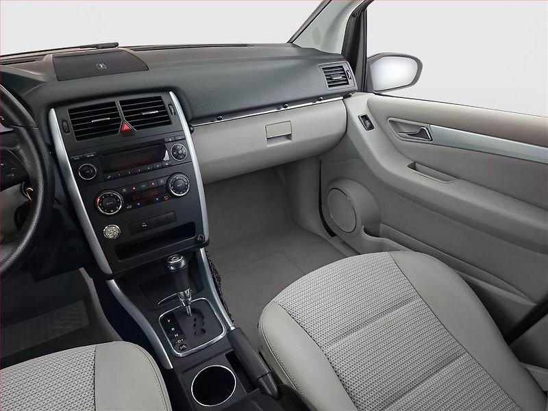 Mercedes-Benz Třídy B (2006) B 200 CDI , Automat, Tempomat - fotka 8 z 15