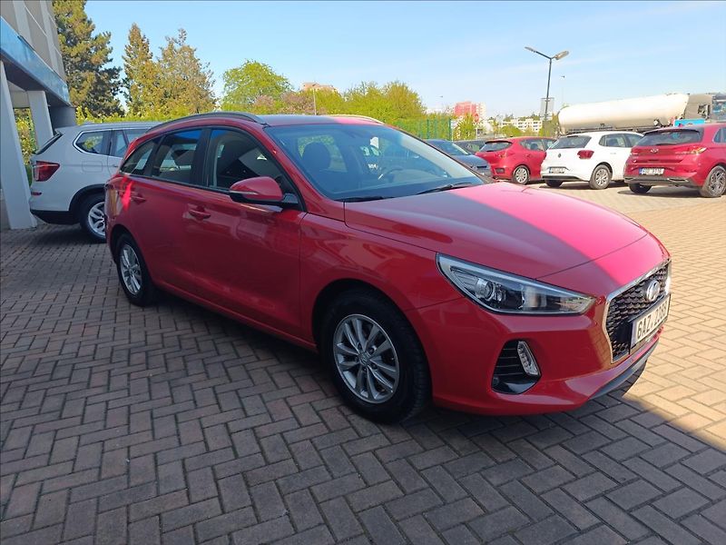 Hyundai i30 1,4 T-GDi Comfort - fotka 5 z 17