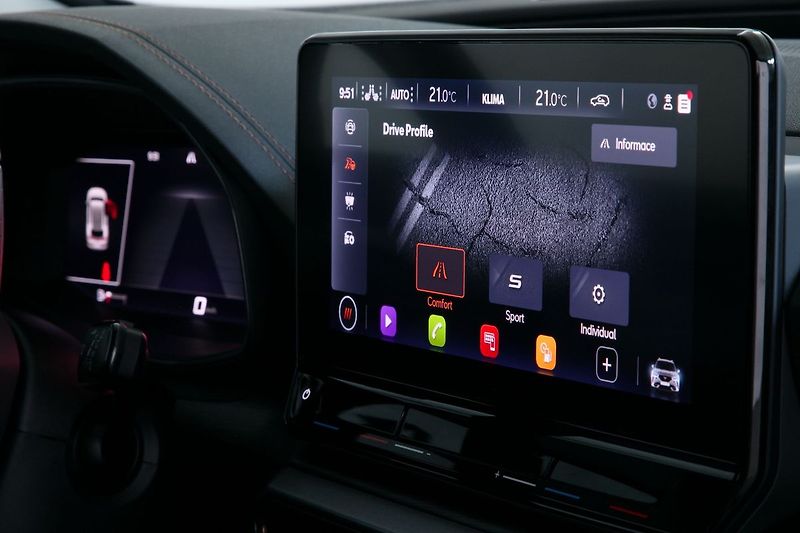 Cupra Formentor 1.5TSI 110kW LED Kamera ZÁRUKA - fotka 27 z 33