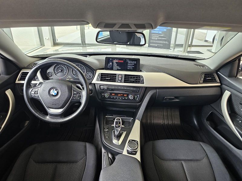 BMW Řada 4 420d xDrive - fotka 13 z 22