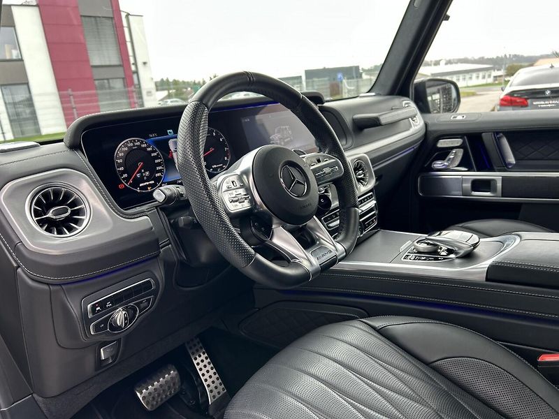 Mercedes-Benz Třídy G G 63 AMG Night - fotka 17 z 38
