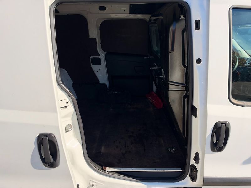 Fiat Dobló (2019) Maxi 1.6JTD Mjet, 77 kW - fotka 17 z 22