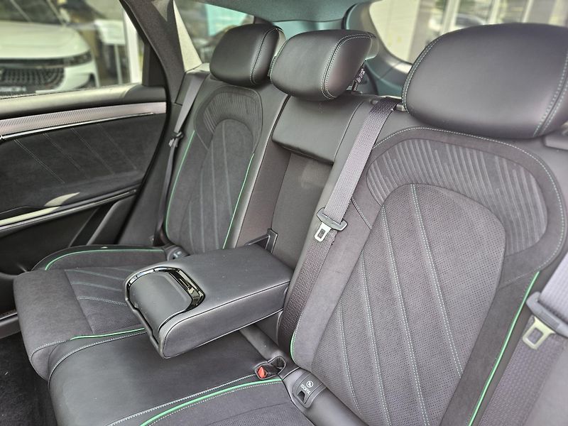 Dongfeng Voyah Free REV 318 (2025) REV 318 AWD Hybrid - fotka 14 z 17