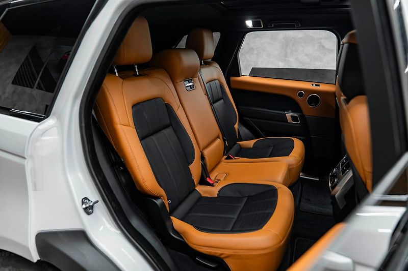 Land Rover Range Rover Sport - fotka 23 z 28
