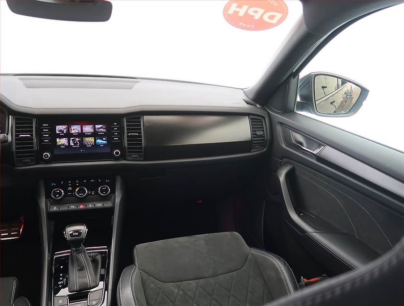 Škoda Kodiaq (2022) Sportline 1.5 TSI, digi klima - fotka 8 z 27
