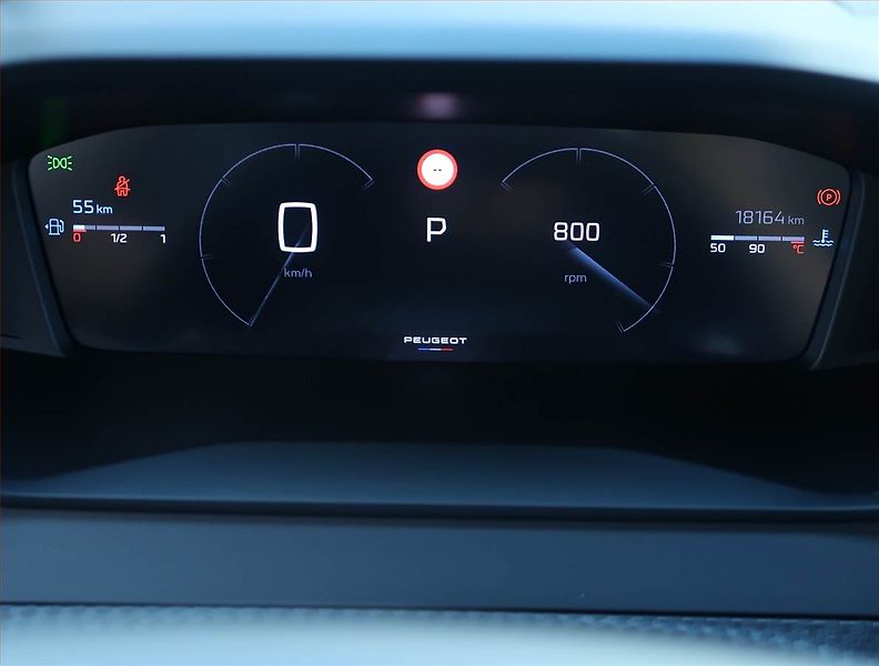 Peugeot 2008 (2025) Allure 1.2 PureTech - fotka 11 z 18