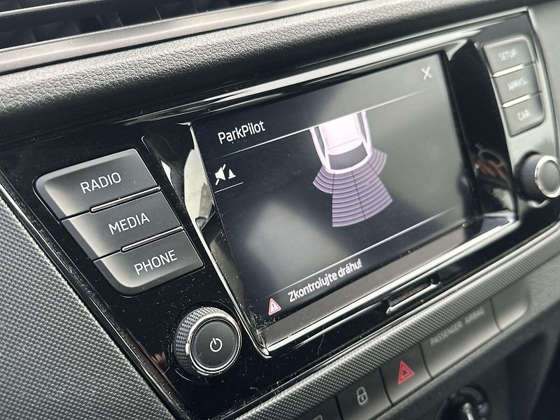 Škoda Fabia (2022) Combi 1.0 TSI Ambition TOP - fotka 12 z 27