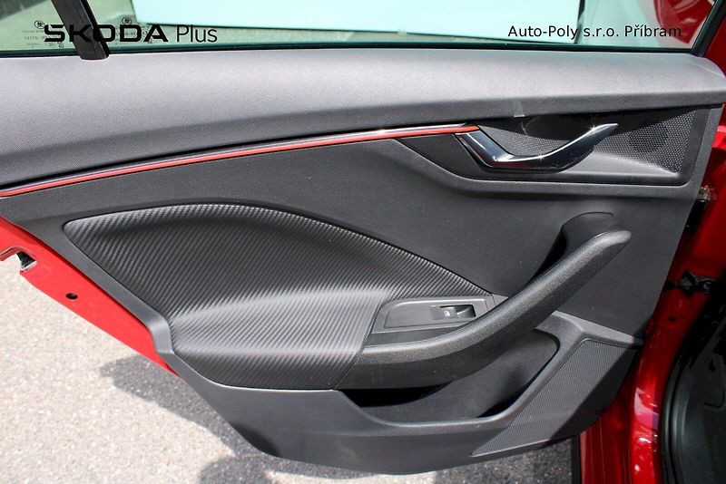 Škoda Kamiq (2025) Monte Carlo 1.5TSI / 110kW 7°D - fotka 19 z 25