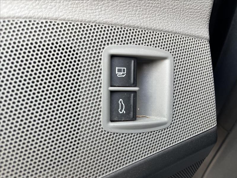 Volkswagen Passat 1,9 TDi KLIMA ROZVODY - fotka 25 z 32