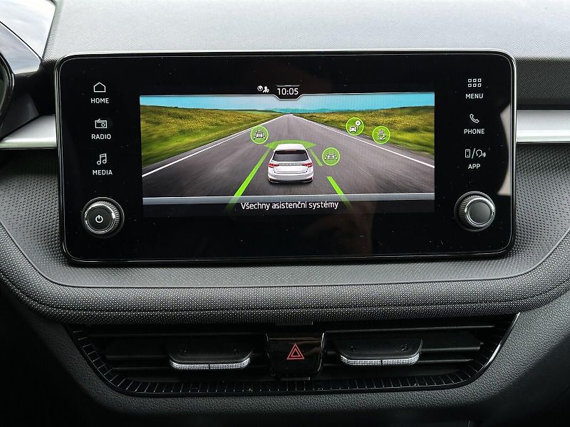 Škoda Fabia 1.0TSi 95PS LED V.Cockpit 2Z.C - fotka 29 z 40