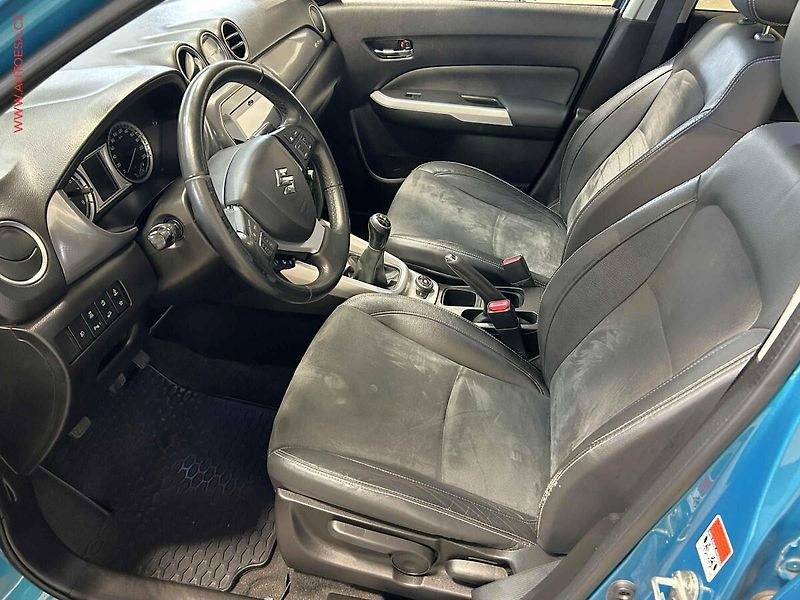Suzuki Vitara (2017) 1.6i 4x4, 1.maj,ČR, LED, navi - fotka 9 z 16