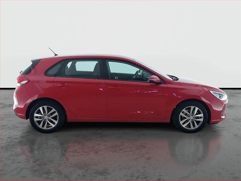 Hyundai i30 (2017) 1.0 T-GDI, ČR,1.maj - fotka 6 z 18