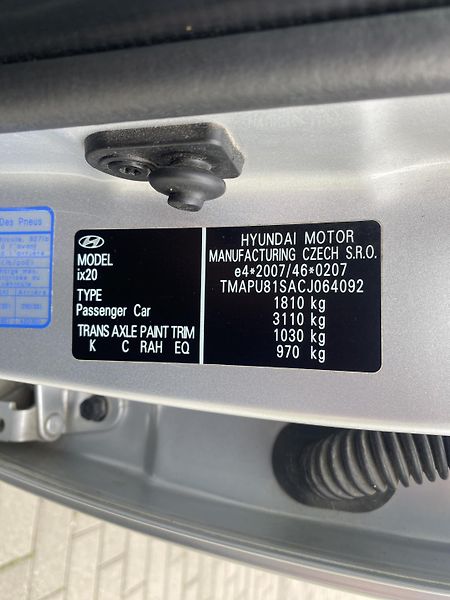 Hyundai ix20 1.6 CRDi, PREMIUM, PANORAMA!! - fotka 44 z 44